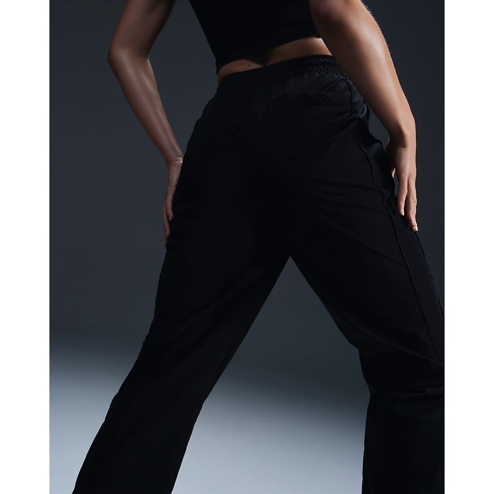 NWT Women's Nike Windrunner High-Waisted Woven Open-Hem Pants - XL - Black - Picture 4 of 11